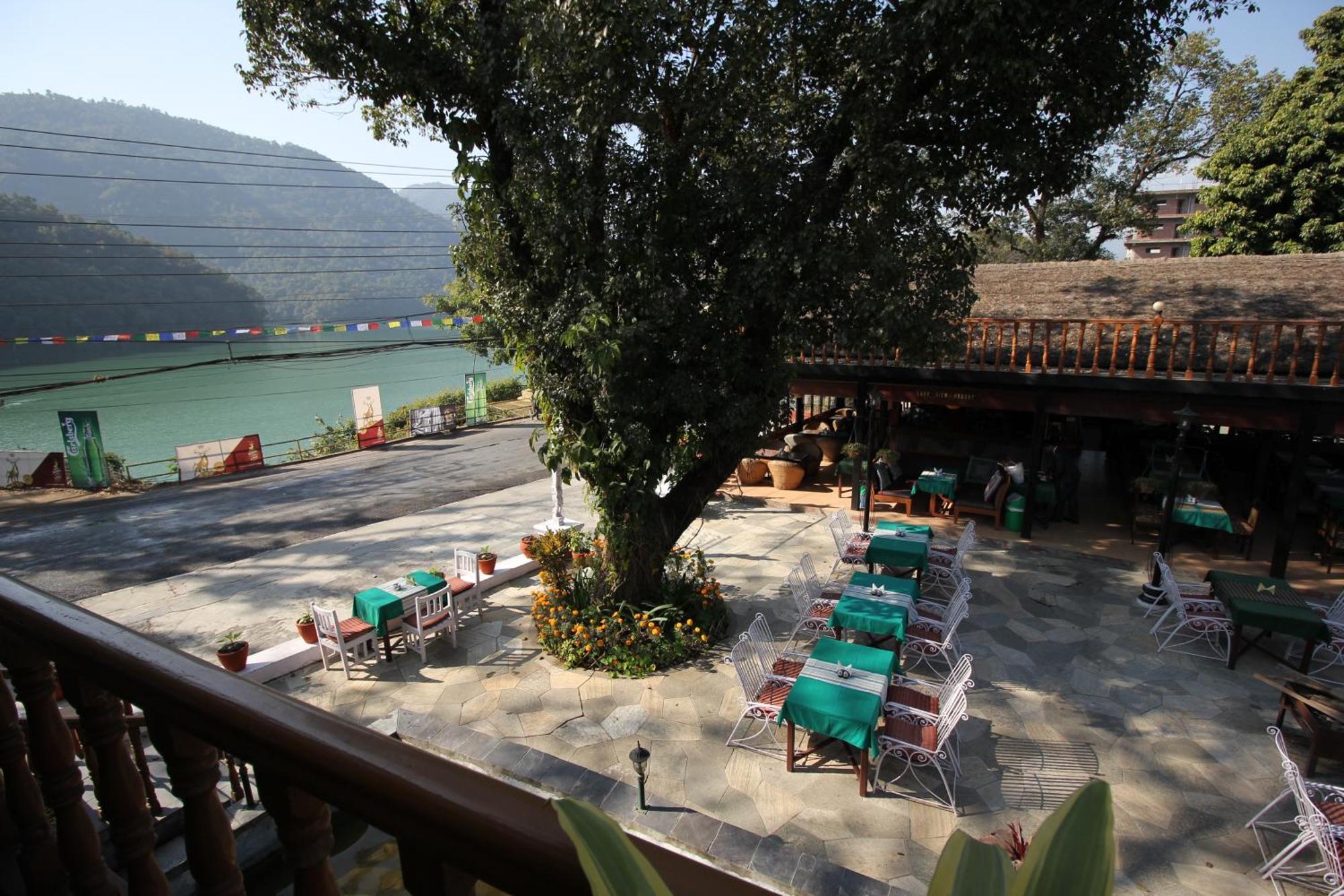 Lake View Resort Похара Екстериор снимка