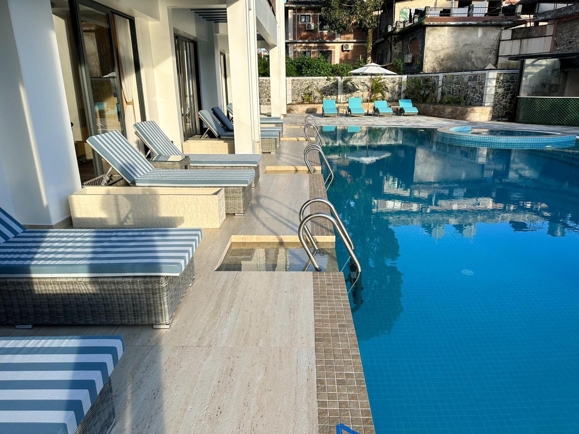 Lake View Resort Похара Екстериор снимка