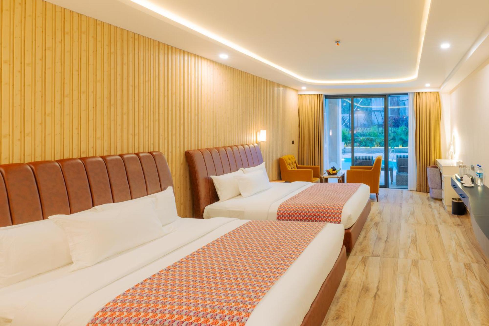 Lake View Resort Похара Екстериор снимка